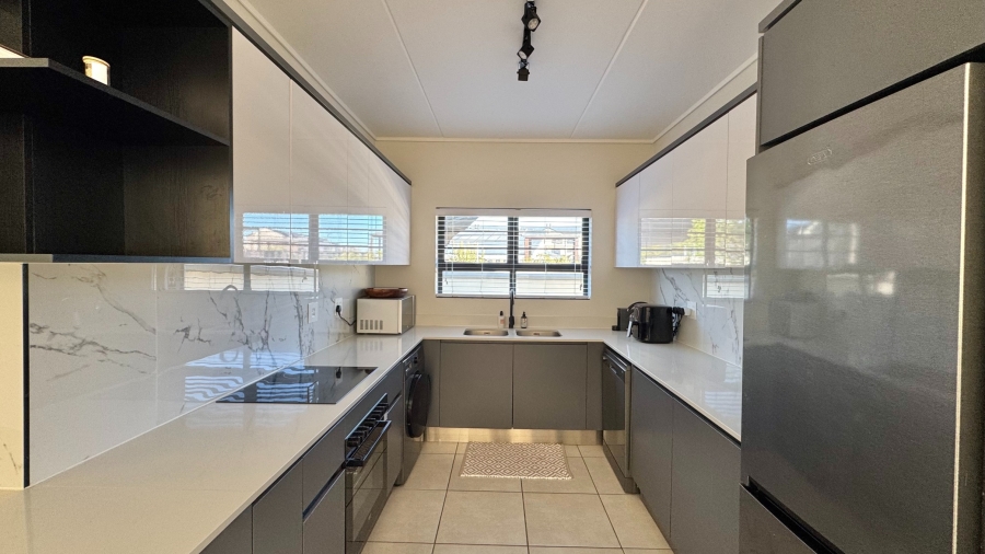 To Let 3 Bedroom Property for Rent in The Huntsman Western Cape